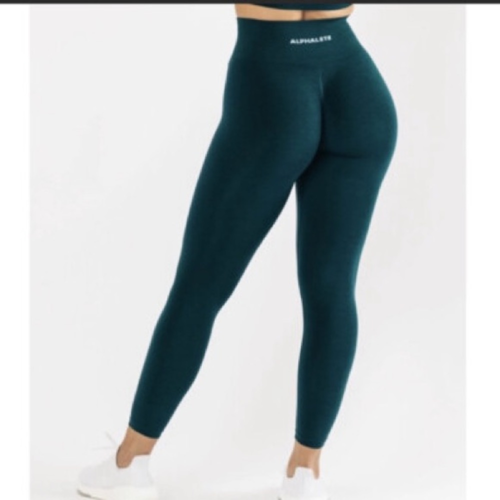 Alphalete Dark Waters 2020 Amplify Leggings made in Turkey